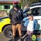 Policiais militares rodoviários visitam família e interagem com crianças em São Mateus do Sul (PR)