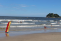 Bombeiros pedem atenção às bandeiras de orientação para evitar afogamentos nas praias e rios