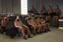 Oficiais e praças recebem a Medalha de Mérito do Comando-Geral durante solenidade em Curitiba
