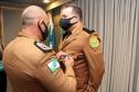 Oficiais e praças recebem a Medalha de Mérito do Comando-Geral durante solenidade em Curitiba