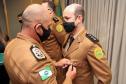 Oficiais e praças recebem a Medalha de Mérito do Comando-Geral durante solenidade em Curitiba