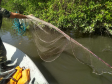 Policiais Ambientais apreendem 1,5 lacinhos e um gerival usados para pesca ilegal no Litoral do estado