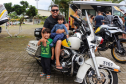 Ciclo de exposições da PM atrai dezenas de crianças e adultos nas praias do Litoral