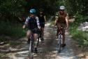 Mais de 200 ciclistas de todo Paraná participam junto com a PM de desafio de 27 quilômetros, no litoral