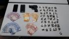 Batalhão da PM apreende armas, simulacros e encaminha 14 pessoas envolvidas com tráfico de drogas e foragidas da justiça em Curitiba

