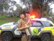 Menina de quatro anos ganha presente de policiais militares do Centro-Sul do Paraná