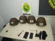Policiais militares de fronteira apreendem arma de fogo e contrabando na região de Cascavel (PR)