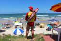 Orientações e advertências a banhistas aumentam nos primeiros 10 dias da Operação Verão Paraná 2018/2019, diz Corpo de Bombeiros