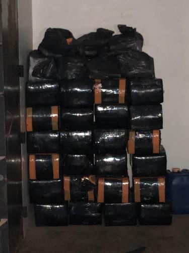 PM apreende drogas em Sertaneja.