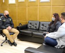 Comandante-Geral da PMPR recebe fã da Corporação que sonha em ser Policial Militar