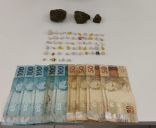 Em menos de oito horas, PM encaminha seis pessoas, apreende drogas, dinheiro, celulares e veículo clonado no Norte do Paraná