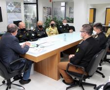 Secretário de Desenvolvimento Urbano e Obras Públicas recebe Alto-Comando da PMPR para reunião de trabalho