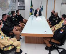 Secretário de Desenvolvimento Urbano e Obras Públicas recebe Alto-Comando da PMPR para reunião de trabalho