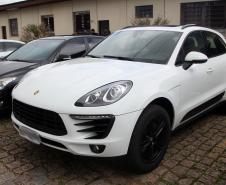PM cumpre 41 mandados e apreende armas e carros de luxo na RMC e Litoral