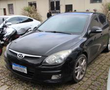 PM cumpre 41 mandados e apreende armas e carros de luxo na RMC e Litoral