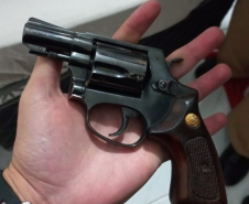 PM apreende armas e munições durante ocorrência em Palmas (PR) 