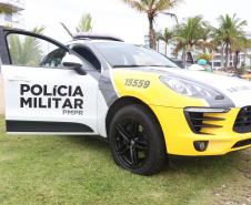 Ciclo de exposições da PM atrai dezenas de crianças e adultos nas praias do Litoral