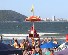 Corpo de Bombeiros fazem 126 salvamentos em oito dias de trabalho no Litoral