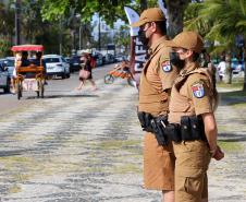 PM completa um mês de Verão Paraná com redução de 91,6% nos roubos e mais de 34 mil pulseirinhas de identificação entregues, no Litoral 