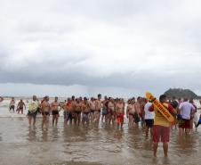21ª edição da Travessia dos Veteranos do Corpo de Bombeiros celebra tradição em Guaratuba 