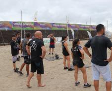 Desafio Cross Games estimula confraternização entre policiais militares e bombeiros nas areias de Caiobá