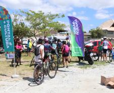 Mais de 200 ciclistas de todo Paraná participam junto com a PM de desafio de 27 quilômetros, no litoral