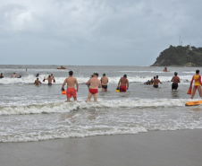 21ª edição da Travessia dos Veteranos do Corpo de Bombeiros celebra tradição em Guaratuba 