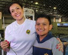 Curitiba, 11 de maio de 2018. Entrega de Flores em Homenagem ao Dia das Mães