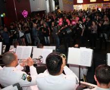 Hard Rock Café é palco de show da Banda de Música da PM em prol da Campanha Outubro Rosa
