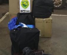 Policiais militares de fronteira apreendem arma de fogo e contrabando na região de Cascavel (PR)