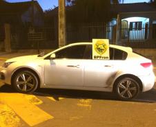 Em Guaíra (PR), BPFron recupera carro furtado horas antes em Cascavel (PR)
