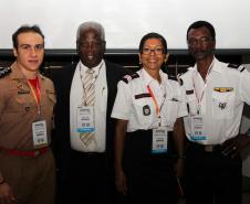 Cerca de 3 mil bombeiros militares de todo o Brasil participam da abertura do XVIII Seminário Nacional de Bombeiros em Foz do Iguaçu, no Paraná