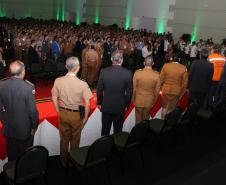 Cerca de 3 mil bombeiros militares de todo o Brasil participam da abertura do XVIII Seminário Nacional de Bombeiros em Foz do Iguaçu, no Paraná