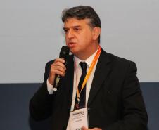Cerca de 3 mil bombeiros militares de todo o Brasil participam da abertura do XVIII Seminário Nacional de Bombeiros em Foz do Iguaçu, no Paraná