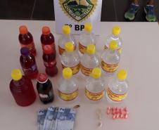 Garrafas de bebidas alcoólicas e drogas são apreendidas pela Polícia Militar no Norte do Estado