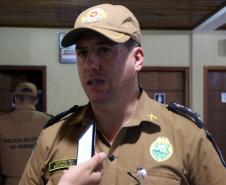 Equipes da PM flagram homem com drogas que possuía um mandado de prisão em Pontal do Paraná