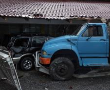 Matinhos, 23 de dezembro de 2018. Flagrante de Furto de Caminhão
