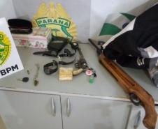 Armas e munições são apreendidas pela PM em Cascavel (PR); seis pessoas são encaminhadas