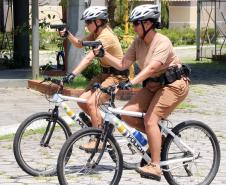Matinhos, 15 de janeiro de 2019. Operação Verão 2018/2019 - Policia promoe nivelamento de patrulhamento com bicicletas.