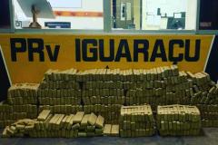 Quase meia tonelada de maconha é apreendida pela Polícia Rodoviária Estadual em Iguaraçu (PR)