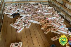 Após denúncia, PM apreende caminhão clonado carregado com cigarros contrabandeados em Mariluz