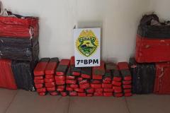 Polícia Militar de Goioerê apreende três armas de fogo e 101 quilos de maconha após denúncia anônima