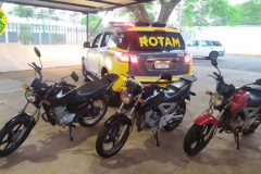 PM recupera motos e apreende drogas na região de Maringá