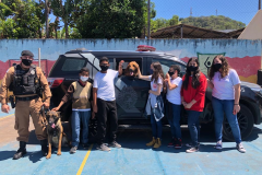Equipe de Operações com Cães participa de atividade em colégio em Santo Antônio da Platina (PR)