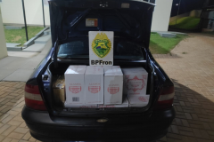 BPFRON prende homem com um Mandado de Prisão em aberto e apreenderam 150 garrafas de vinho contrabandeados no Oeste do estado 