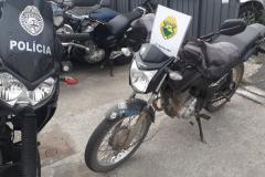 Moto é recuperada pela PM em Colombo, na RMC