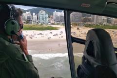 O que fazer quando um helicóptero pousa na praia? BPMOA orienta veranistas