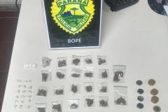 BOPE apreende drogas, mudas de maconha e encaminha foragido da justiça na Capital e RMC
