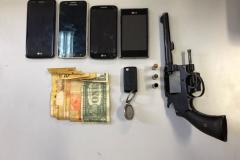 PM prende trio envolvido em roubo de celulares em Santa Felicidade, na Capital