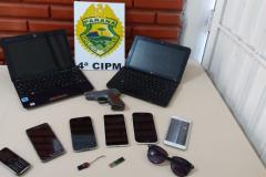 Homem com Mandado de Prisão e suspeito de roubo é detido por populares que chamam a PM, em Londrina (PM)
